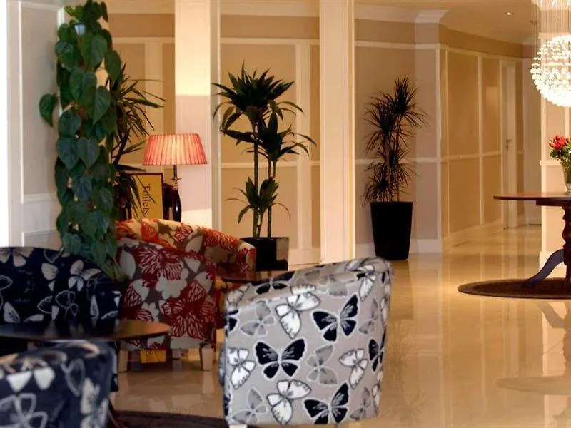 Killarney Court Hotel 3*,