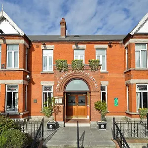 Maples House Ierland