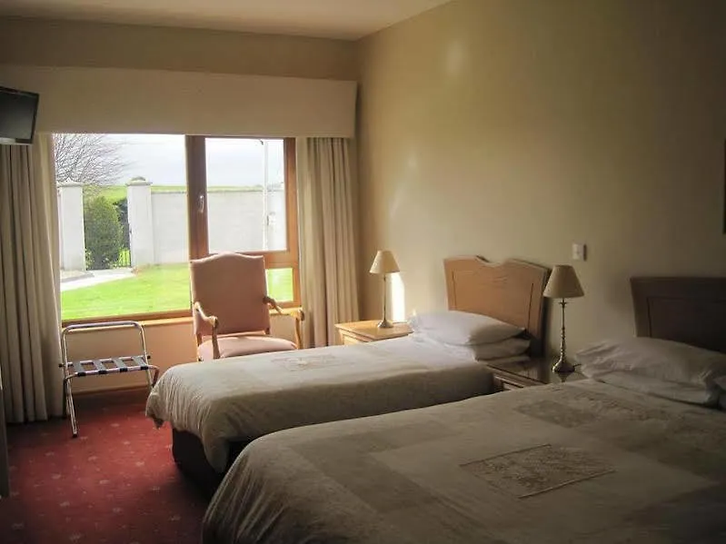 Killarney Court Hotel 3*,